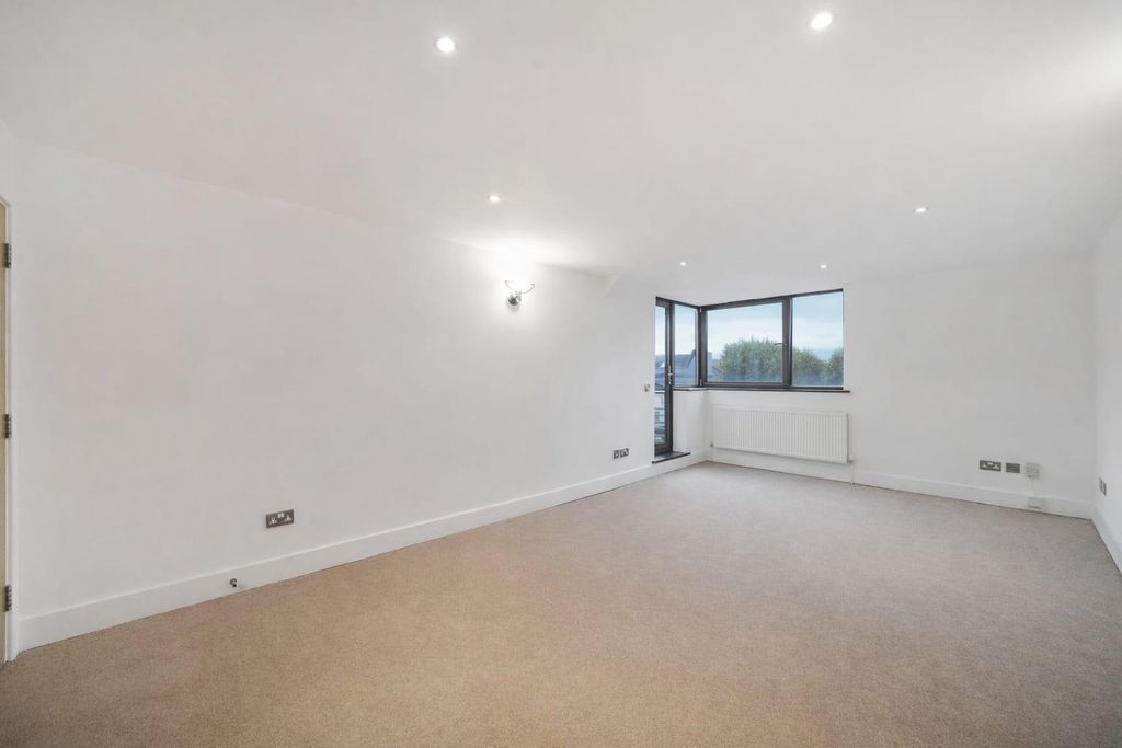 Property photo 2 of 8 Whatsapp Image 2026-03-17 At 16.51.38.Jpeg