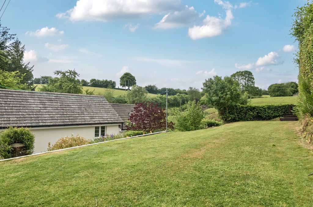 Property photo 3 of 26 1299272-4-68370A5...