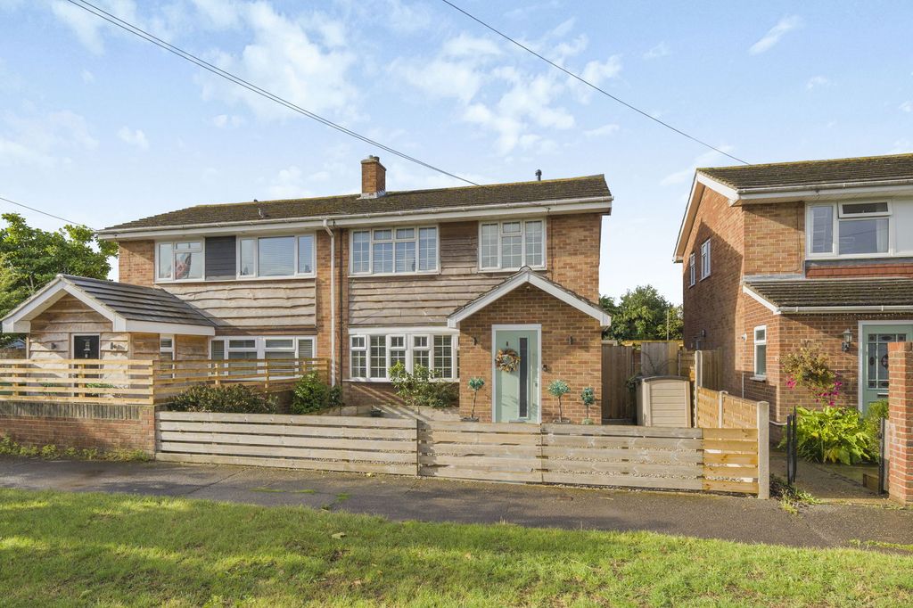 Property photo 3 of 33