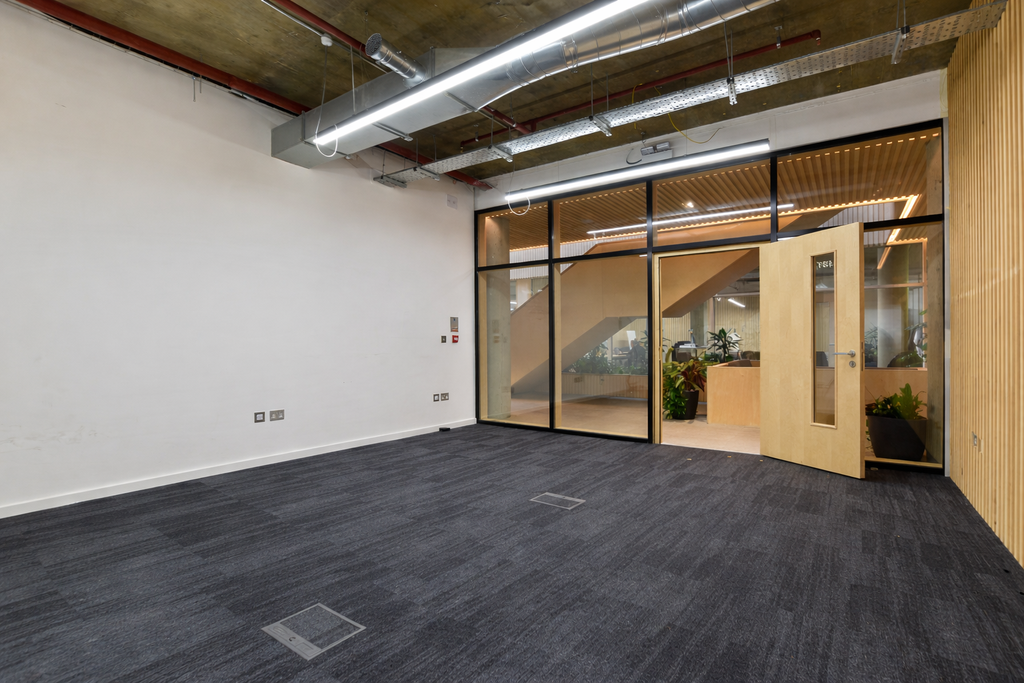 Property photo 1 of 6 Reception Room