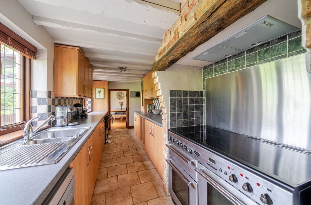 Property photo 2 of 26