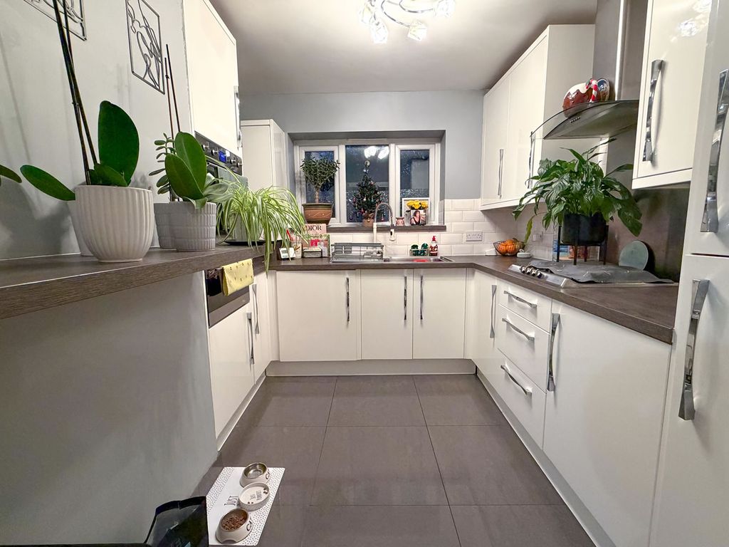 Property photo 3 of 11 Cranel9384409427-11-2025__20-25-00_Img_2158_Edited.Jpg