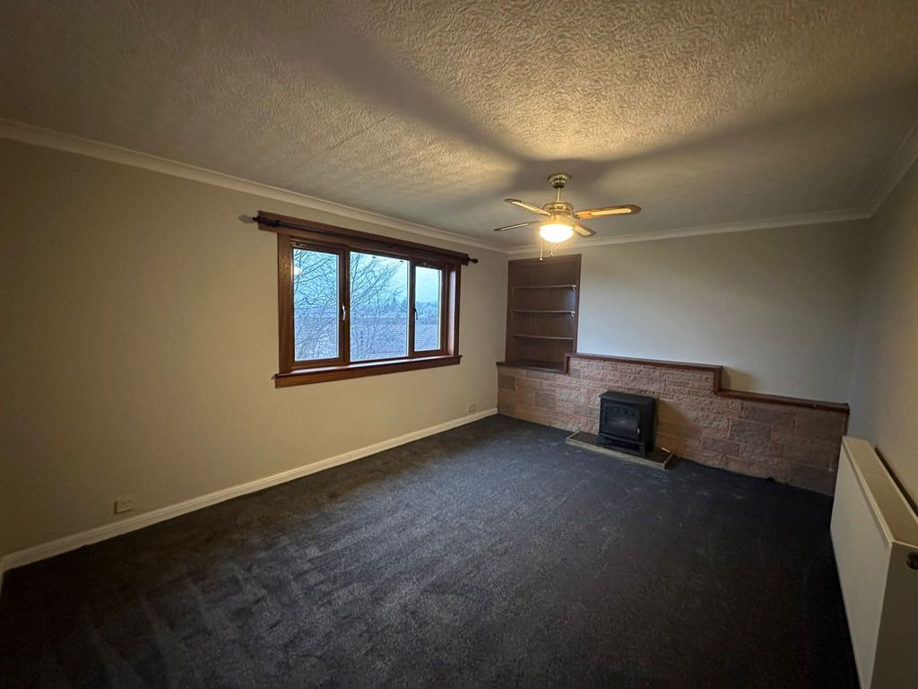 Property photo 3 of 21 Gallery