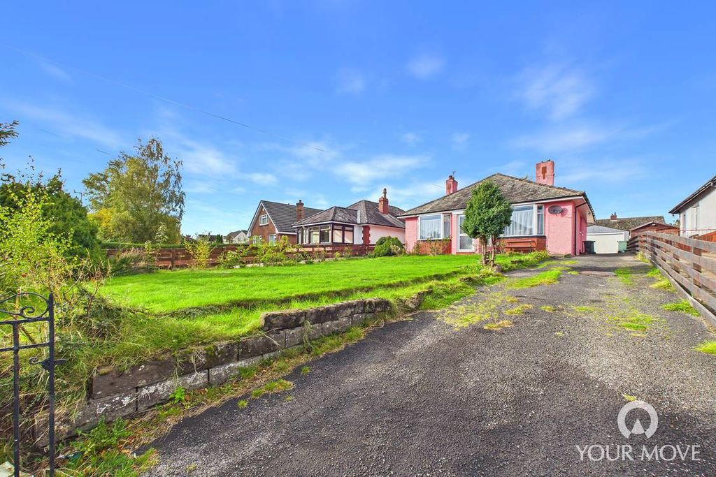 Property photo 1 of 12 Outside