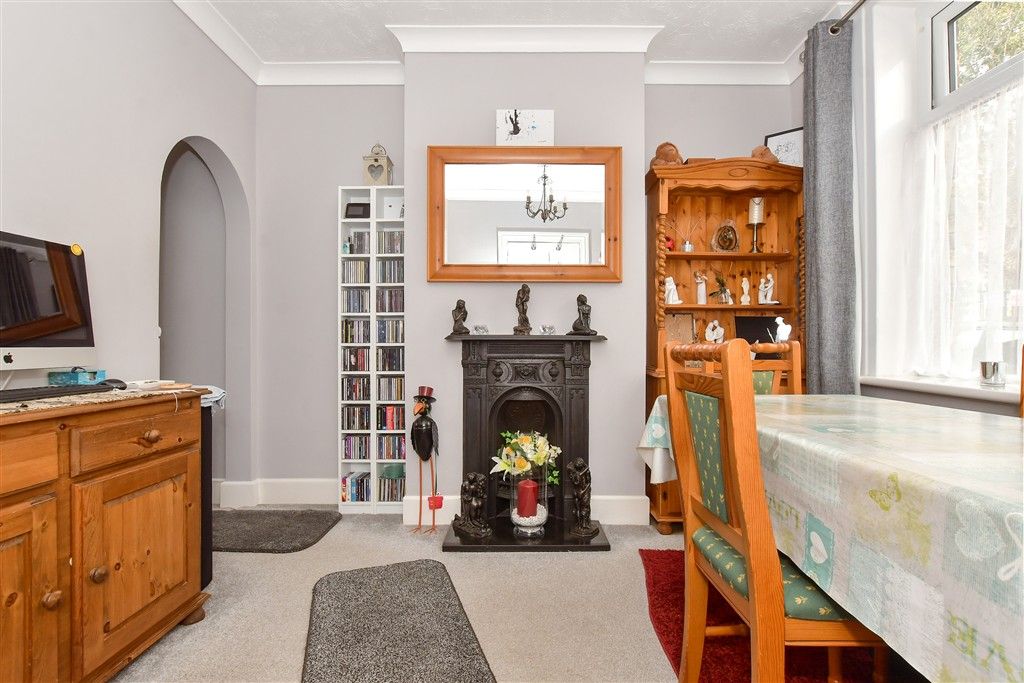 Property photo 3 of 15 Dining Area