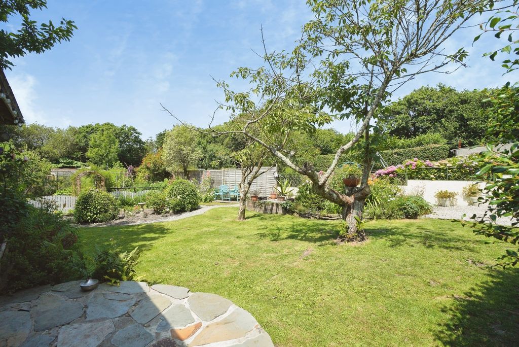 Property photo 2 of 19 Pbox-Img.Jpg