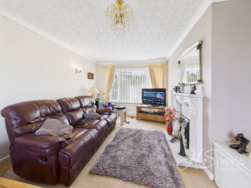 Property photo 2 of 17 Photo 16