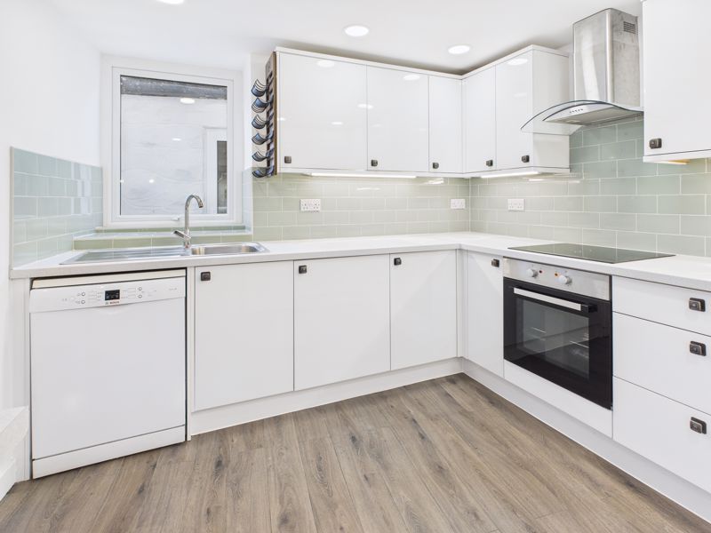 Property photo 3 of 13 Kitchen Area