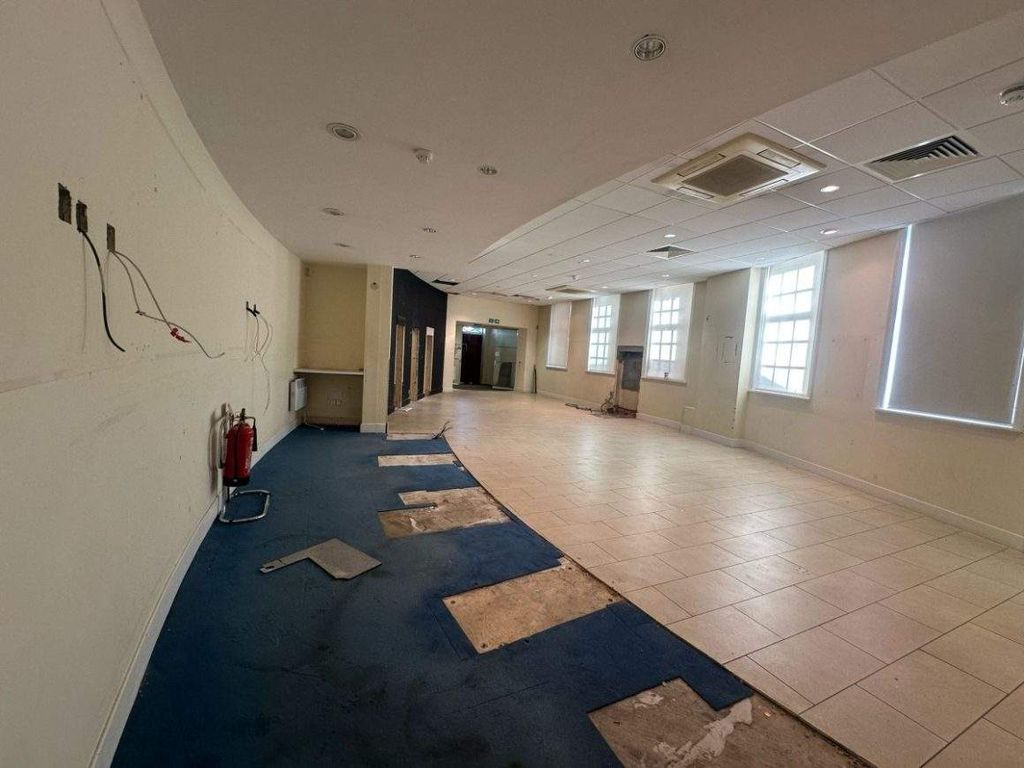 Property photo 2 of 4