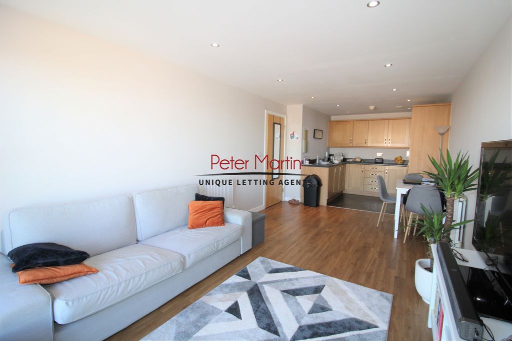 Property photo 3 of 15 Photo 14