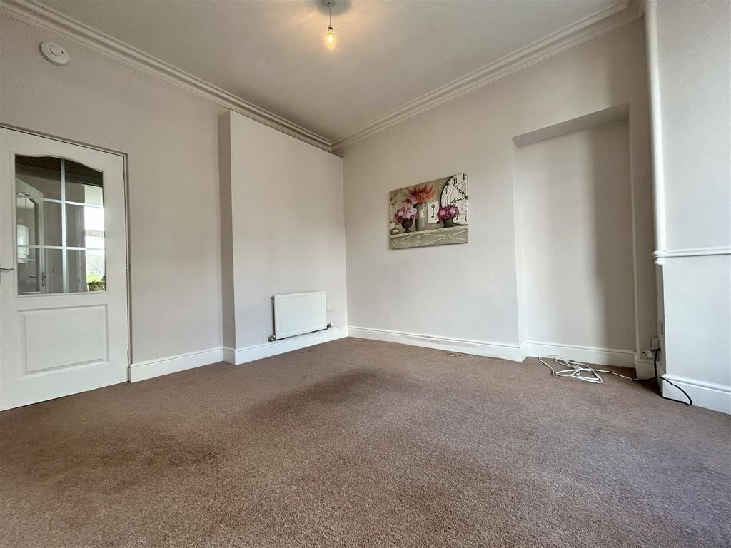 Additional image 5 of 2 bed flat to rentNeedless Road, Perth PH2
