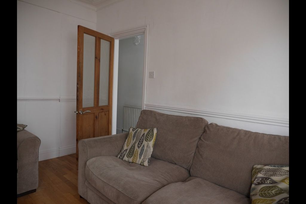 Property photo 3 of 11 Picture No. 21