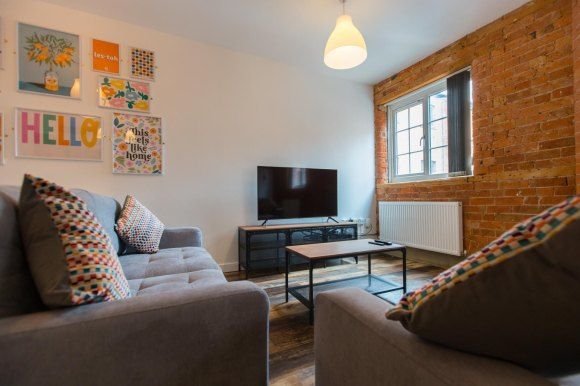 Property photo 3 of 9 8733388.Jpg