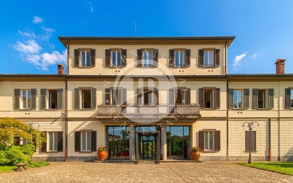 Property photo 1 of 30