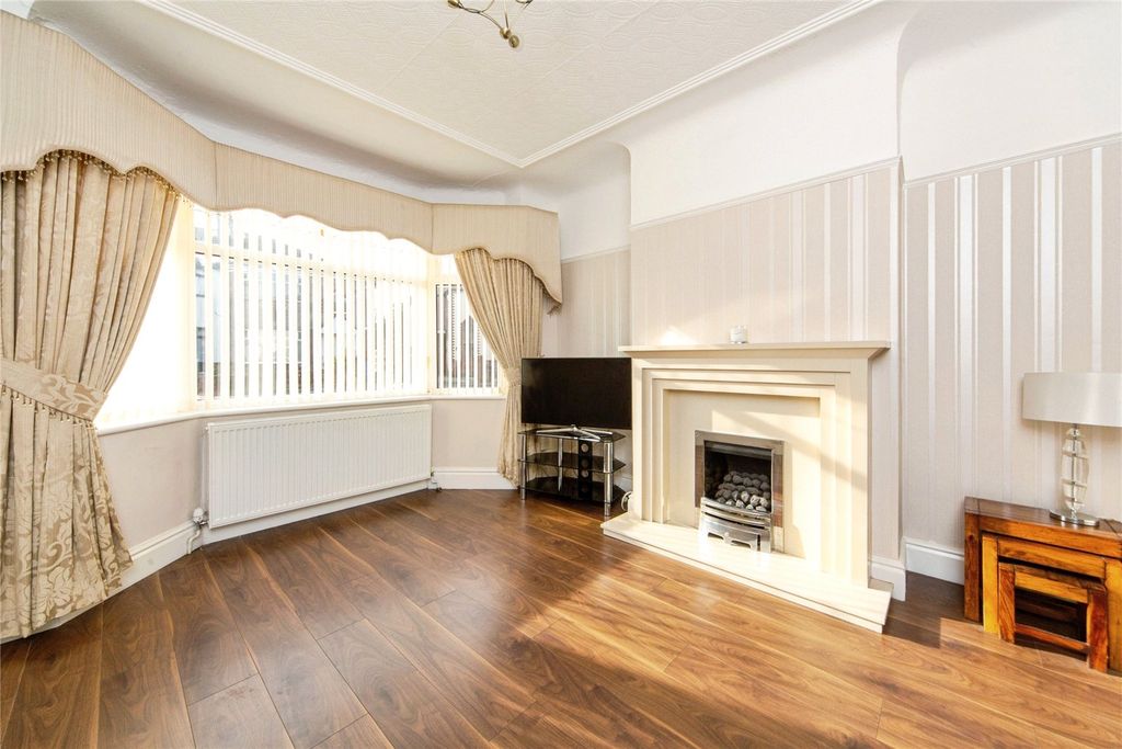 Property photo 3 of 20 Picture No. 16