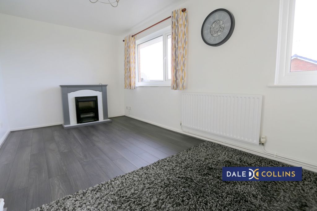 Property photo 2 of 8 Photo 3