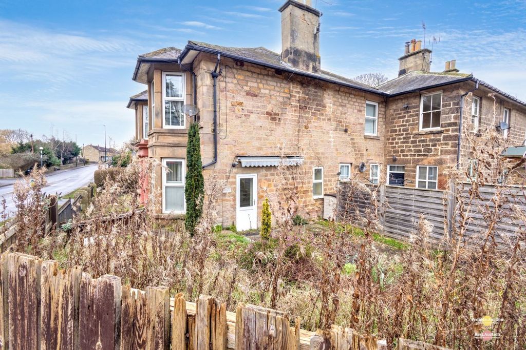 Property photo 3 of 14