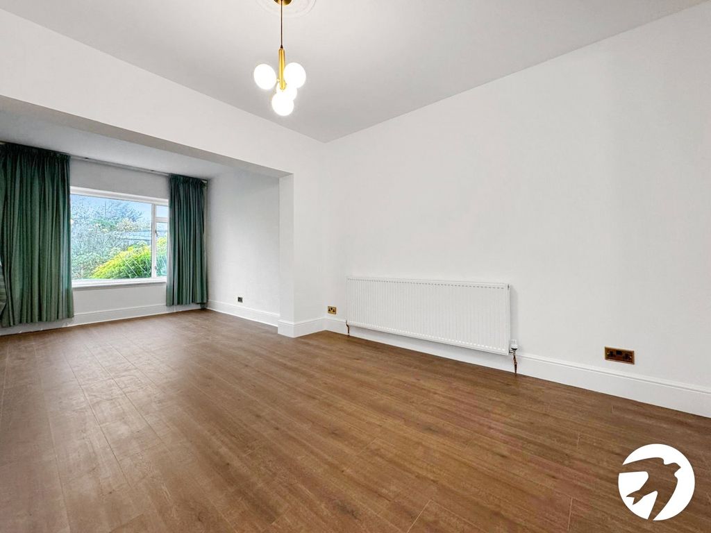 Property photo 3 of 15 Picture No. 06