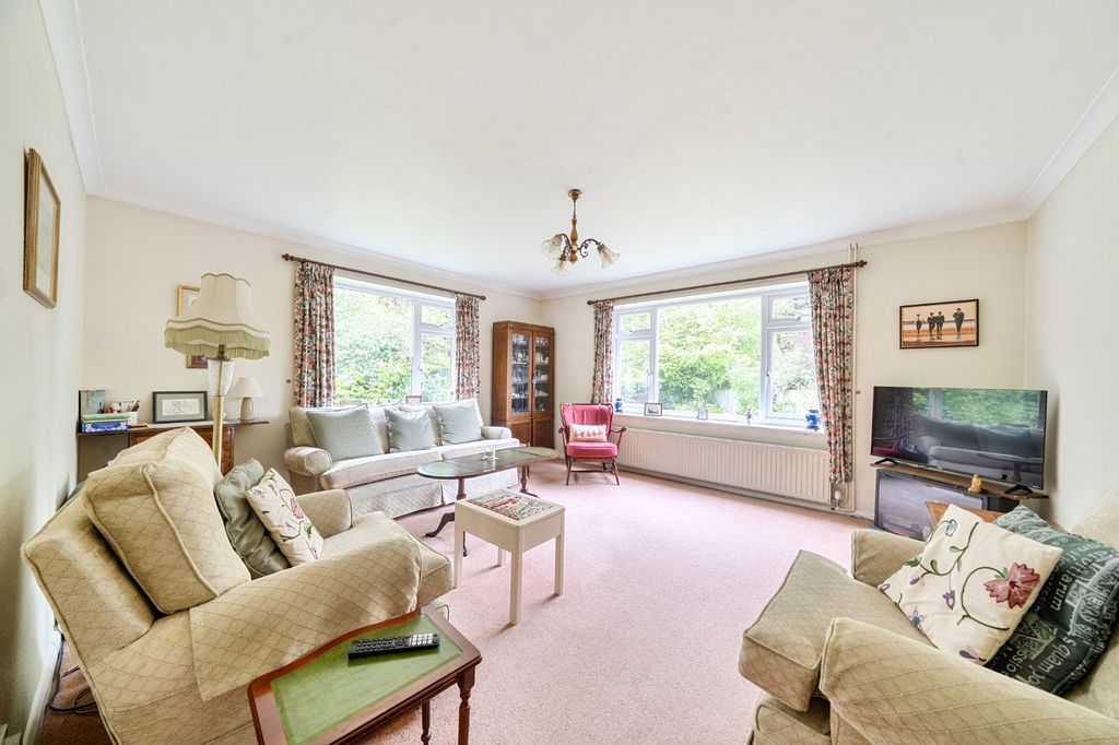 Property photo 2 of 19 Picture No. 08