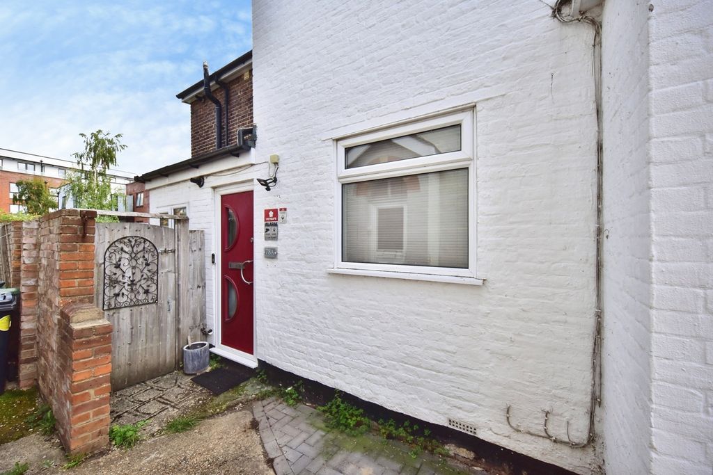 Property photo 3 of 15 Pbox-Img.Jpg