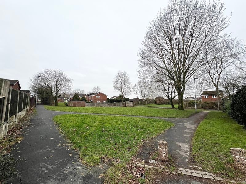 Property photo 3 of 16 Photo 3