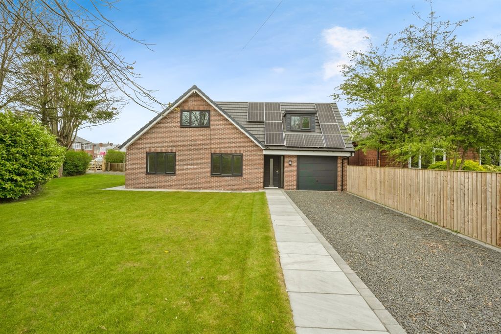 Property photo 1 of 34
