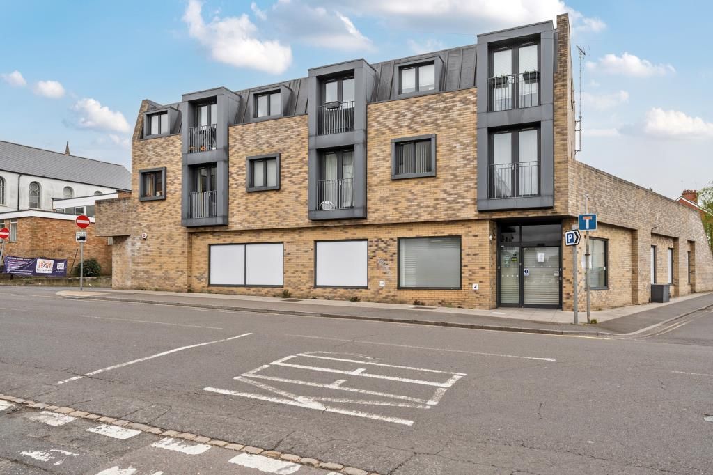 Property photo 1 of 21 External Front