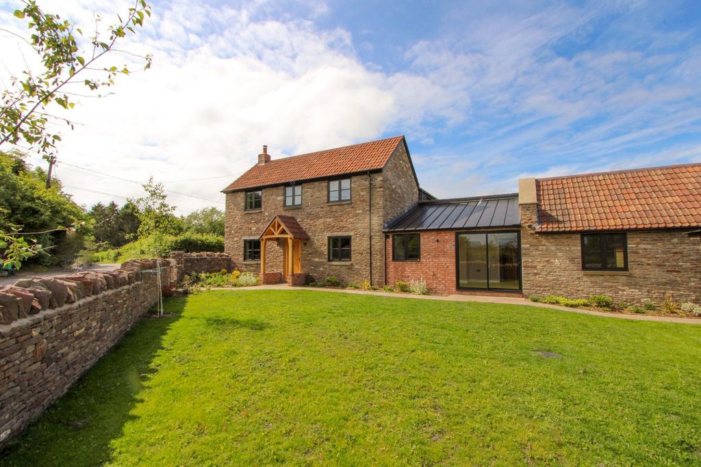 Property photo 1 of 35