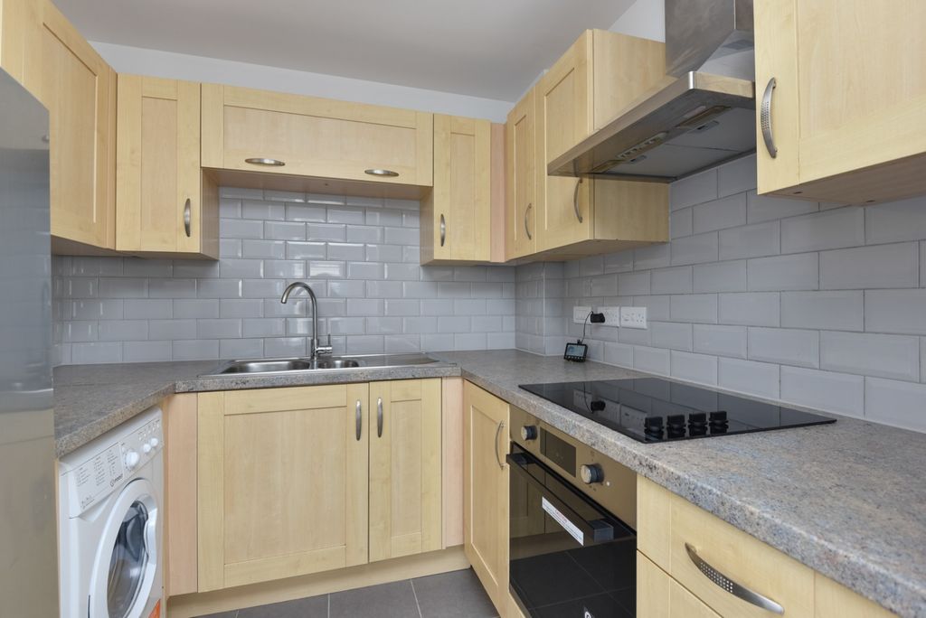 Property photo 2 of 11 2646152