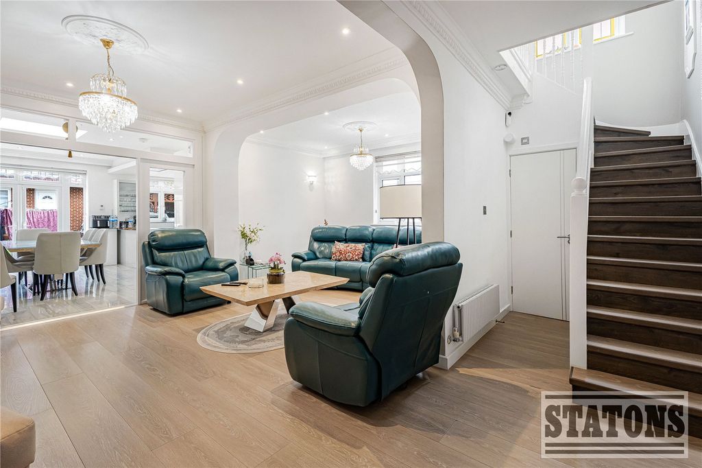 Property photo 3 of 25 Picture No. 19