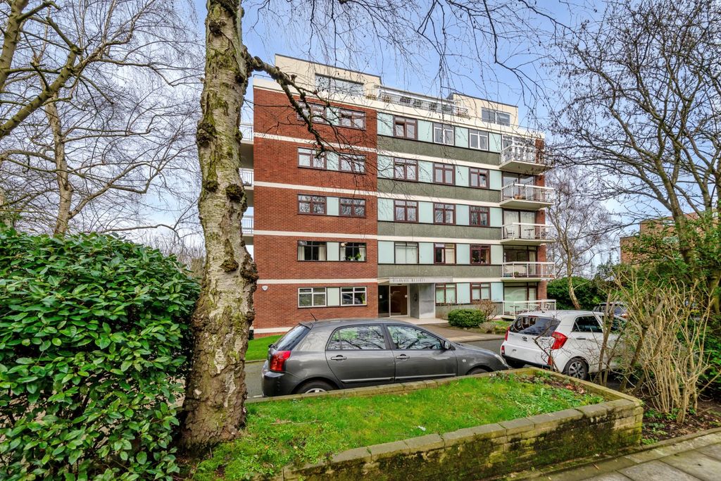 Property photo 2 of 12 Picture No. 97