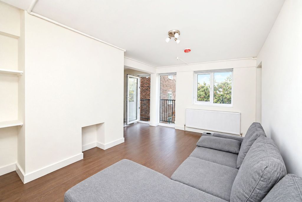 Property photo 3 of 14