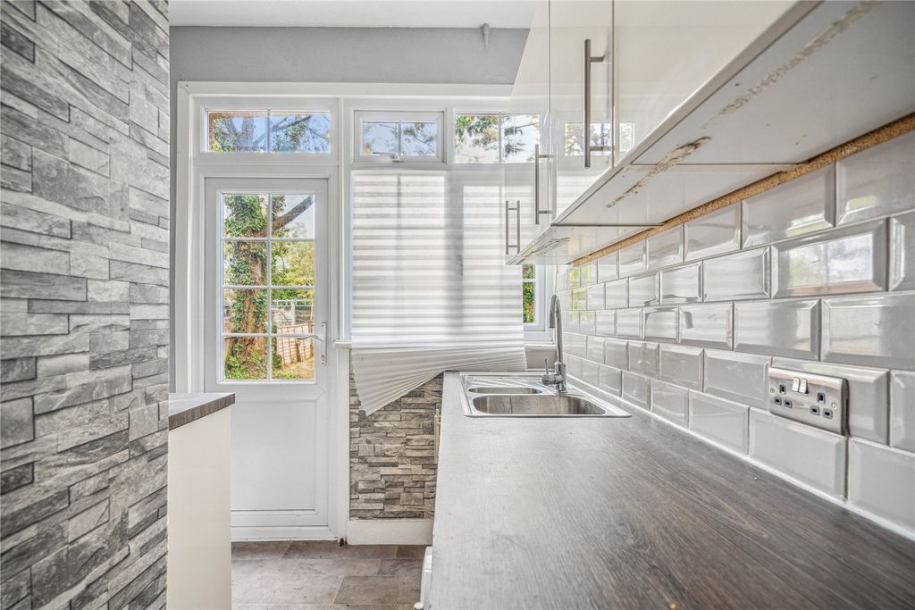 Property photo 2 of 15 Picture No. 05