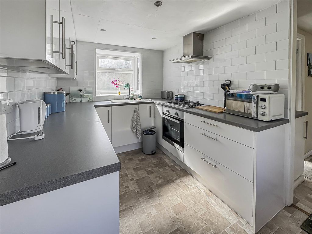 Property photo 3 of 10 Photo Sep 24 2025, 12 15 42 Pm.Jpg