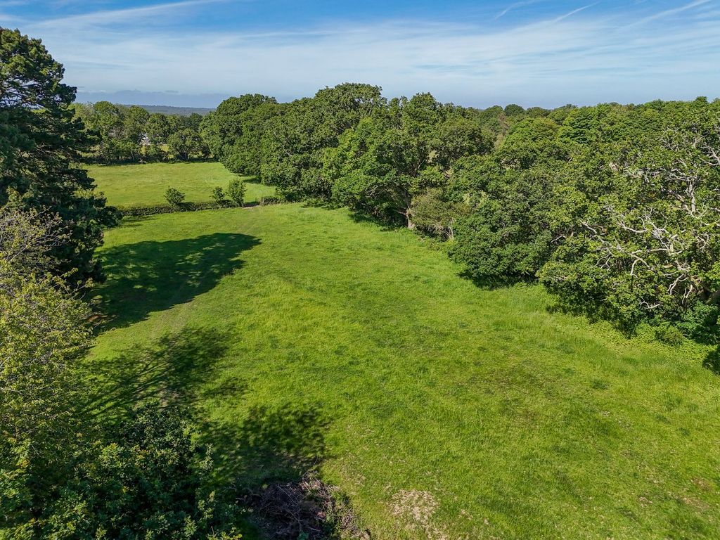 Property photo 1 of 2