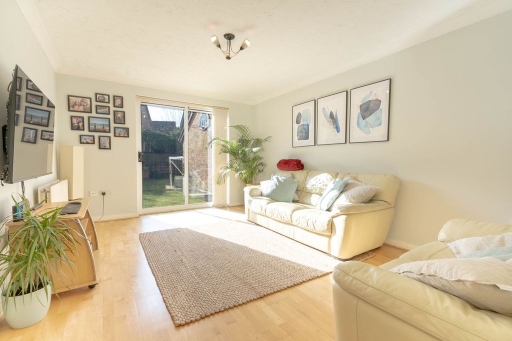 Property photo 2 of 15