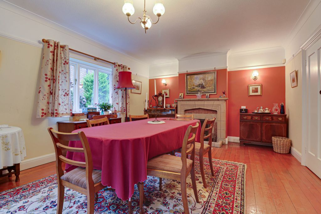 Property photo 3 of 29 Dining Room