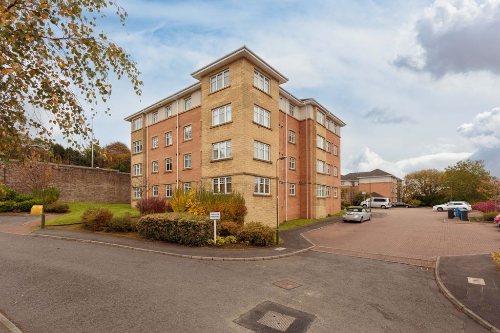 Property photo 1 of 9