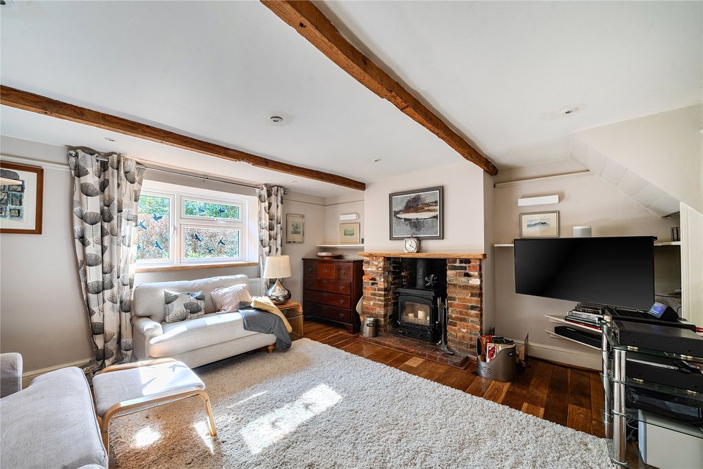 Property photo 2 of 23 Picture No. 17