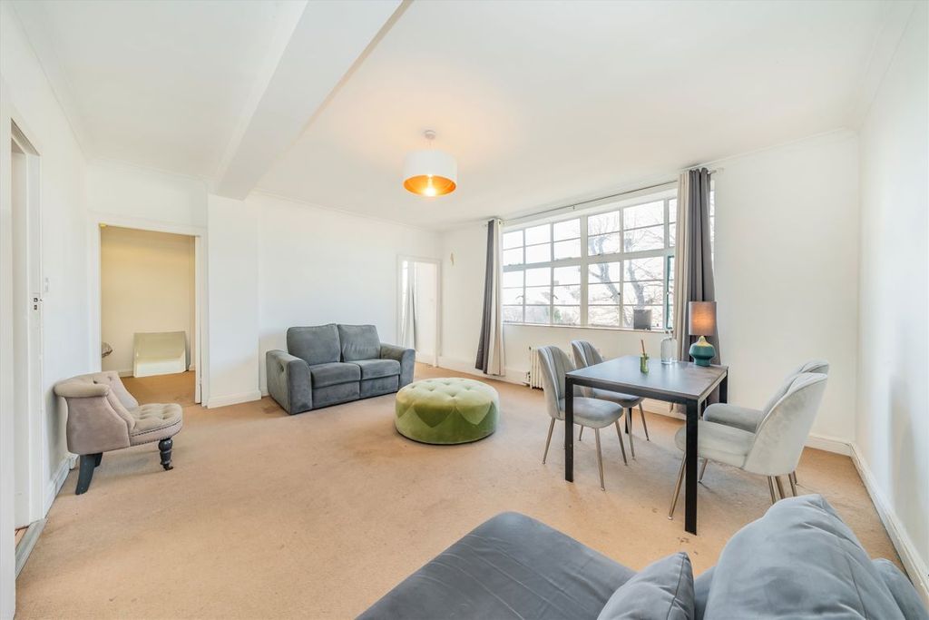 Property photo 3 of 4