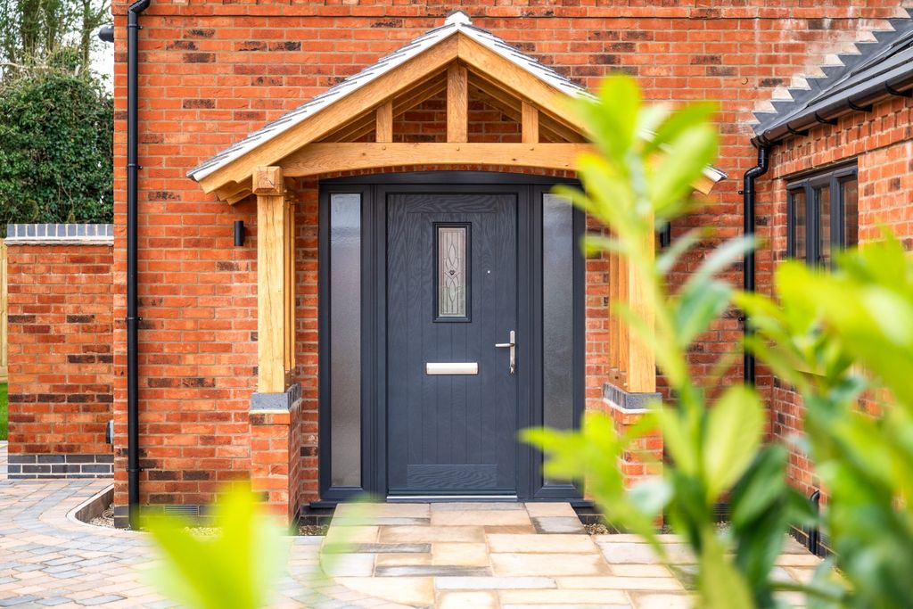 Property photo 3 of 61 4974995