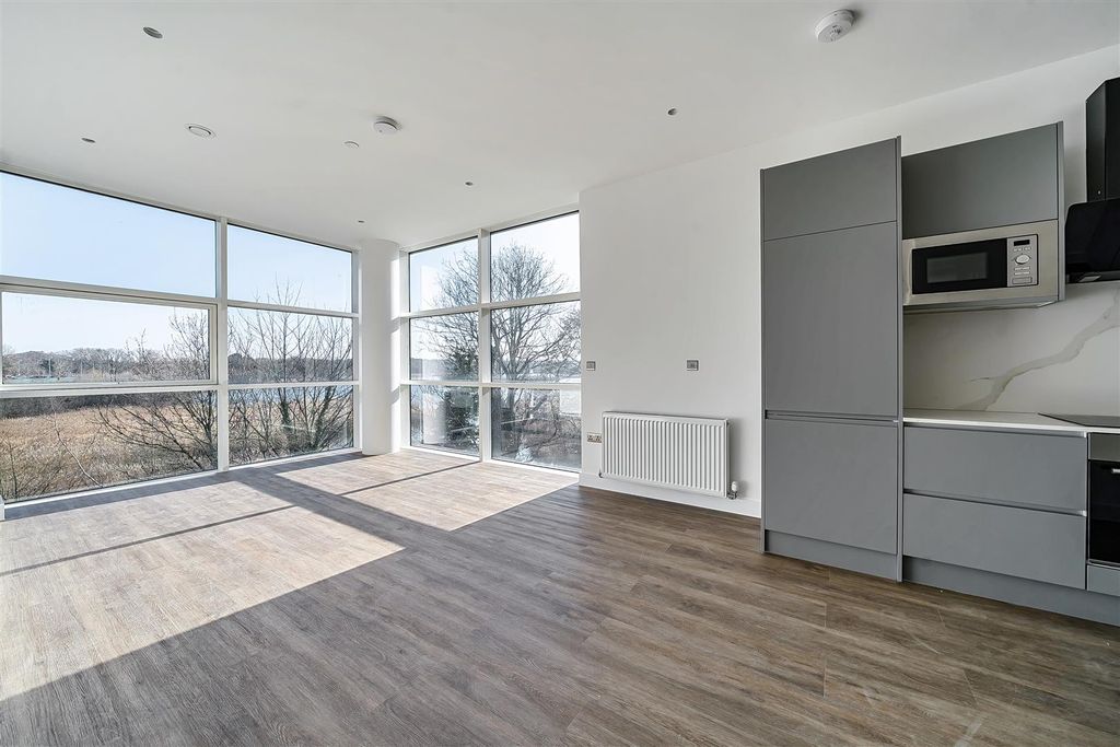 Property photo 2 of 27 1423602-4-69A95ce58Bf6E.Jpg