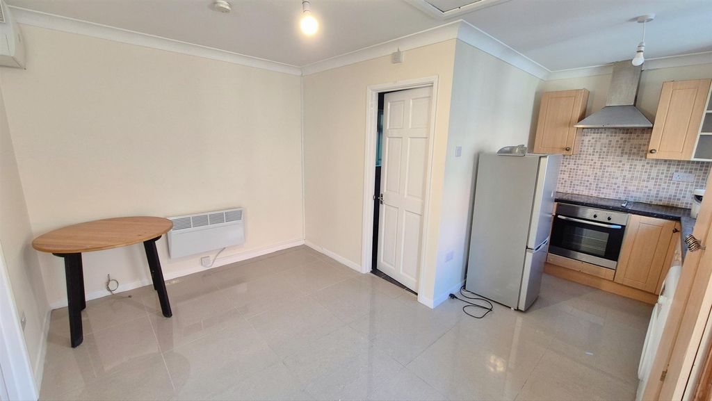 Property photo 1 of 3 Polish_20250923_150030538.Jpg