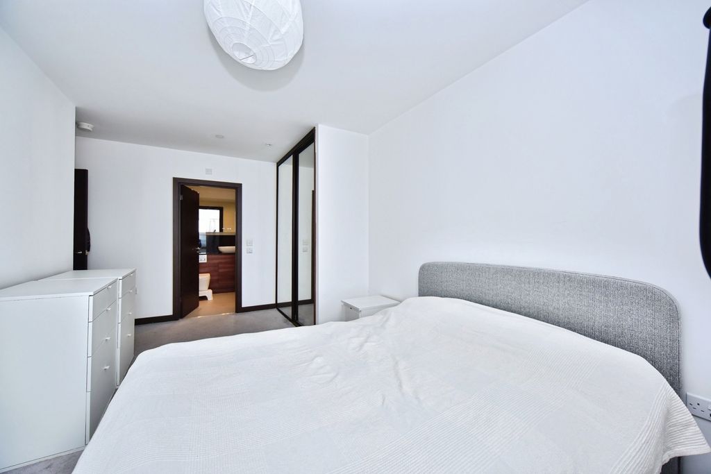 Property photo 3 of 18 Pbox-Img.Jpg