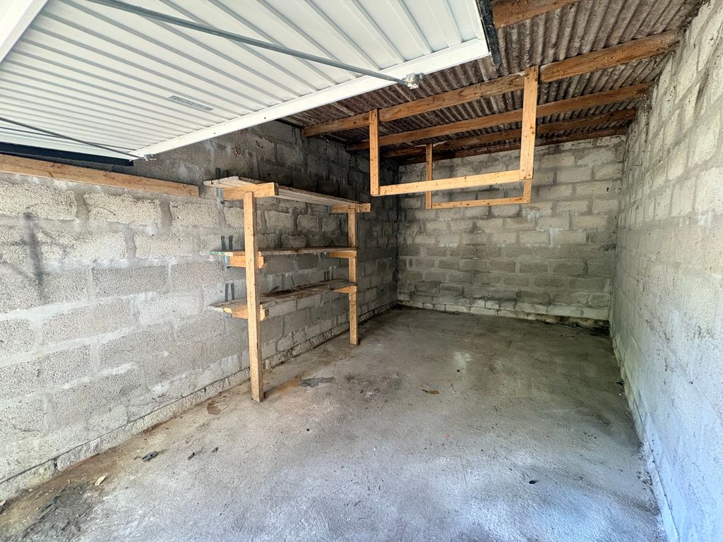 Property photo 2 of 4 Img_8764