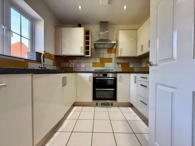Property photo 2 of 16 Kitchen.Jpg