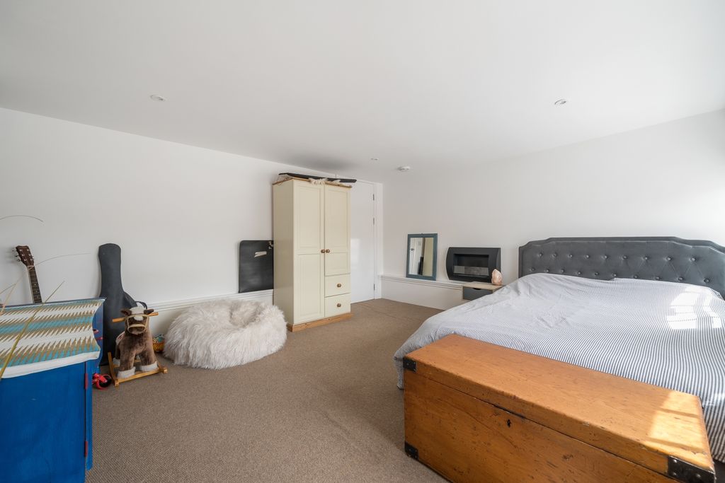 Additional image 17 of 3 bed flat for saleThe Old School, Geneva Place, Bideford, Devon EX39