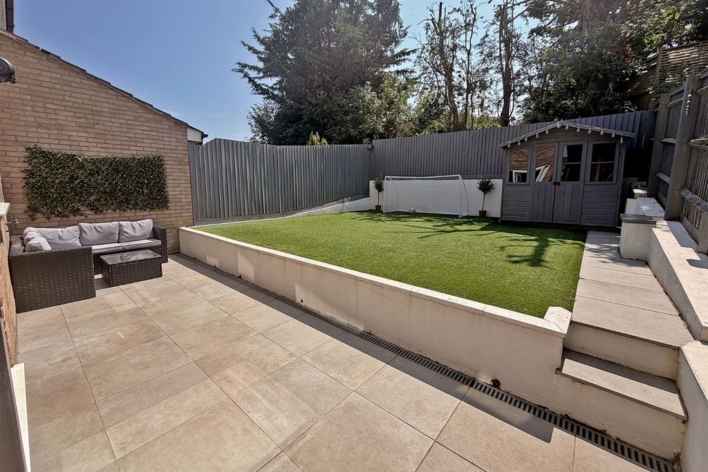 Property photo 2 of 10 5338964