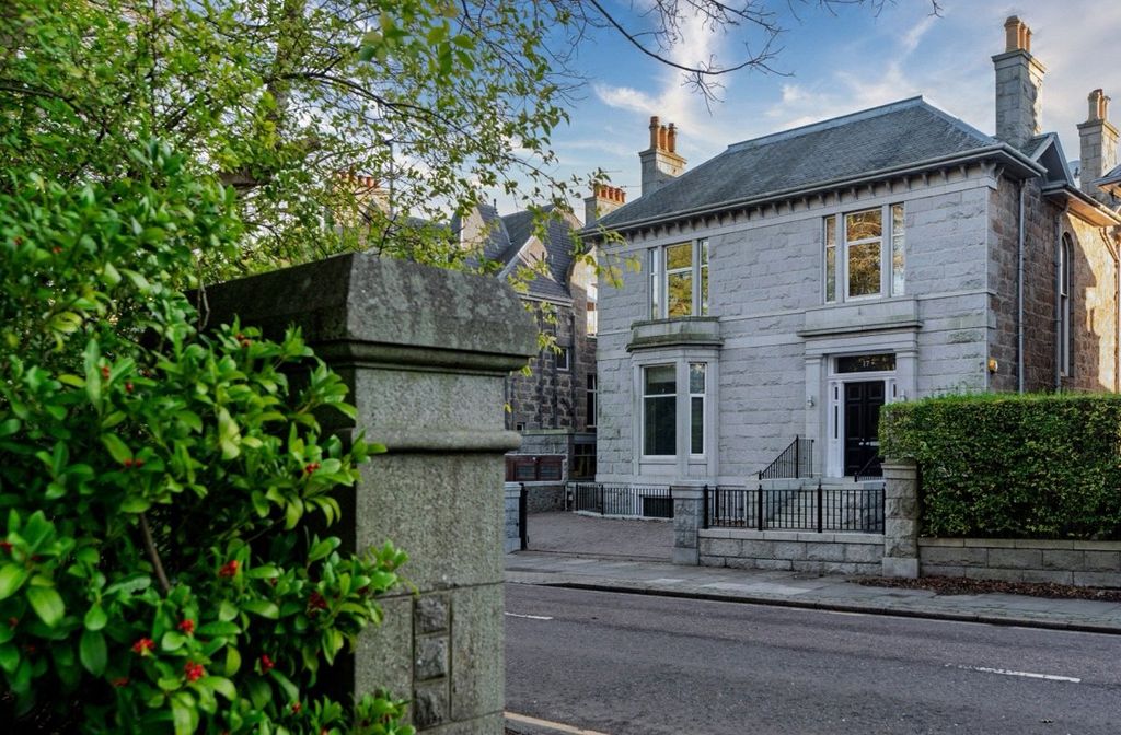 Property photo 1 of 12 Front Elevation