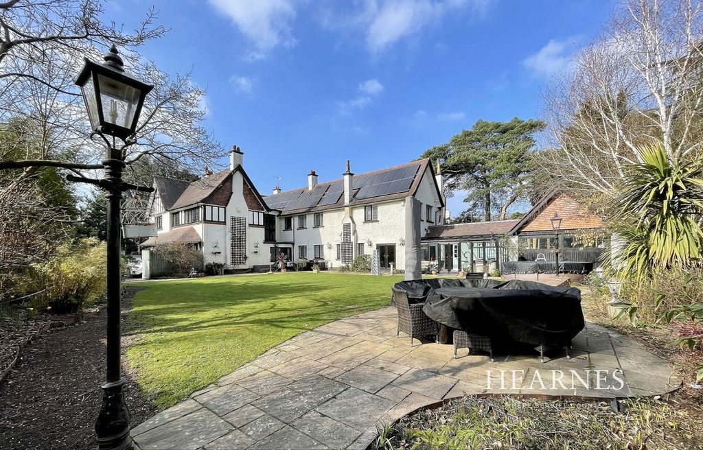 Property photo 1 of 30